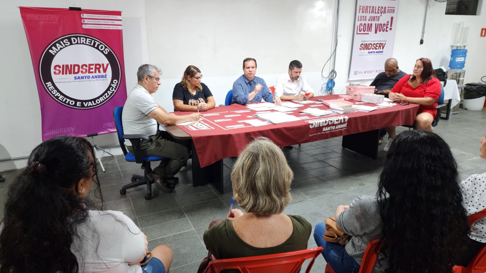 Imagem de Sindicato realiza reunião com professores sobre ações do 1/3 da jornada