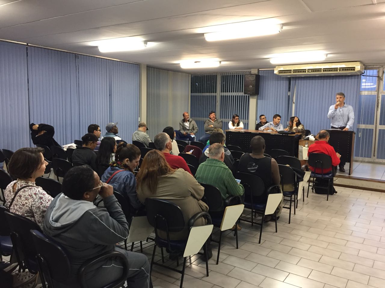 Imagem de Campanha Salarial: Servidores aprovam reajuste, avanços em cláusulas sociais e manutenção de direitos