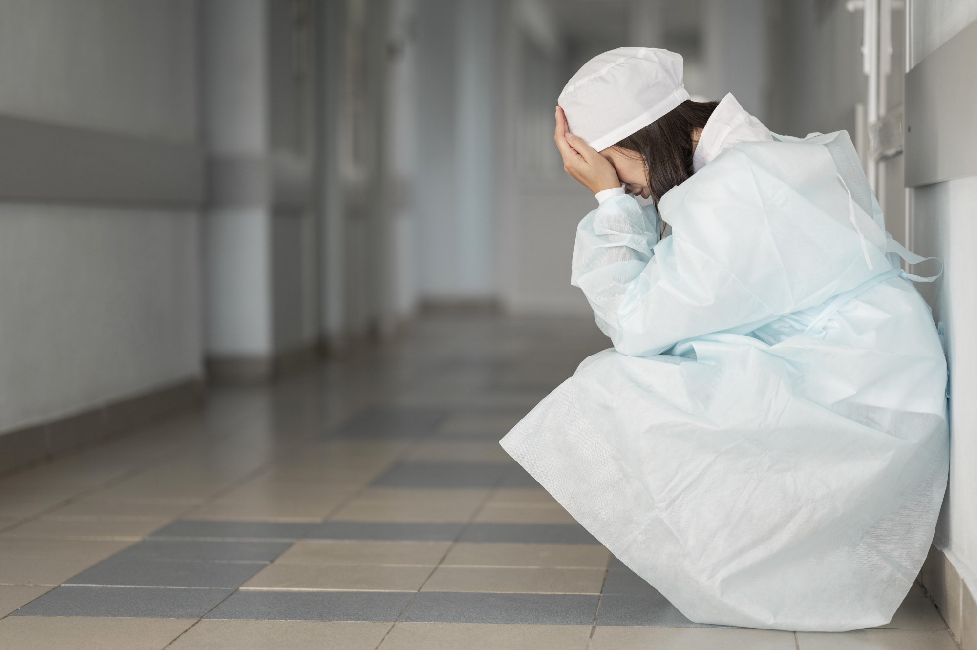 Imagem de Profissionais da saúde relatam esgotamento físico e mental na pandemia