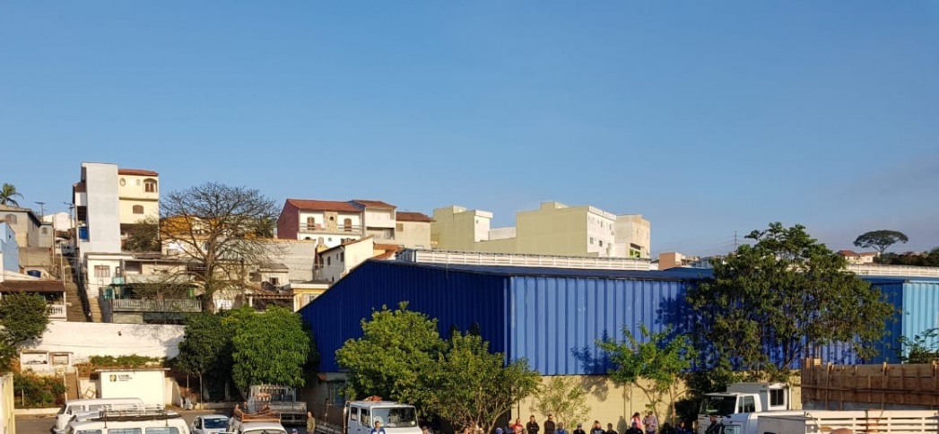 Imagem de Vestiário da SOSP Guarará começa a ser reformado, mas chuveiros ainda apresentam problemas  